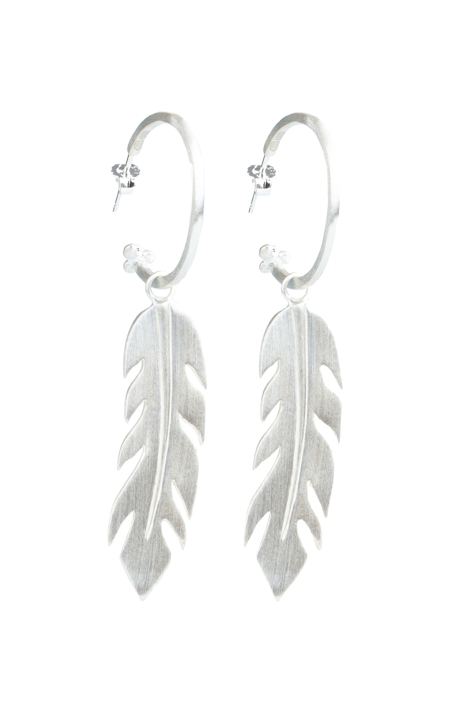 cb005_free_spirit_earrings_silver_b.jpg
